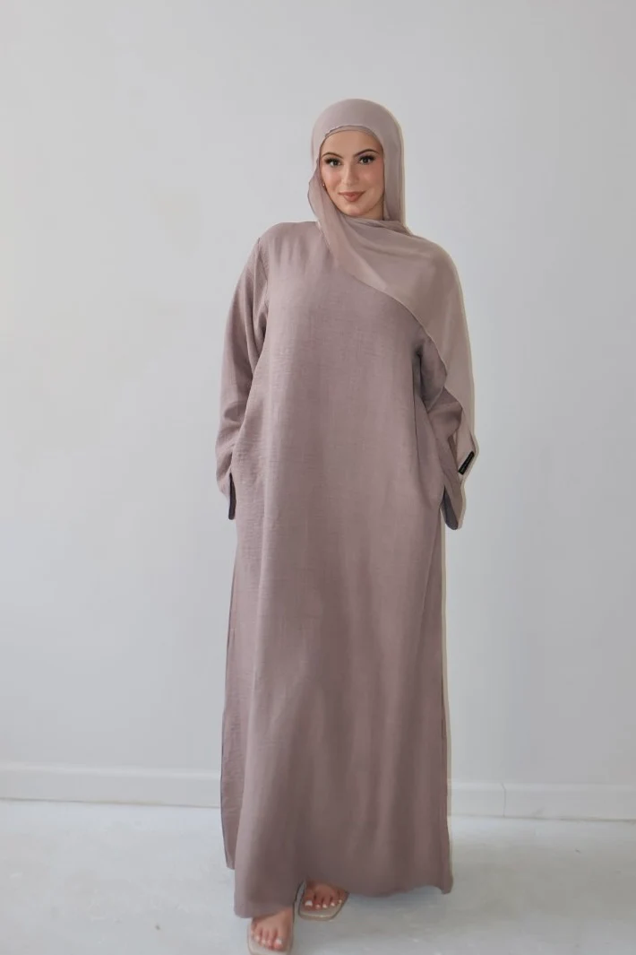 AMIRA MOCK NECK ABAYA LIGHT TAUPE - Image 2