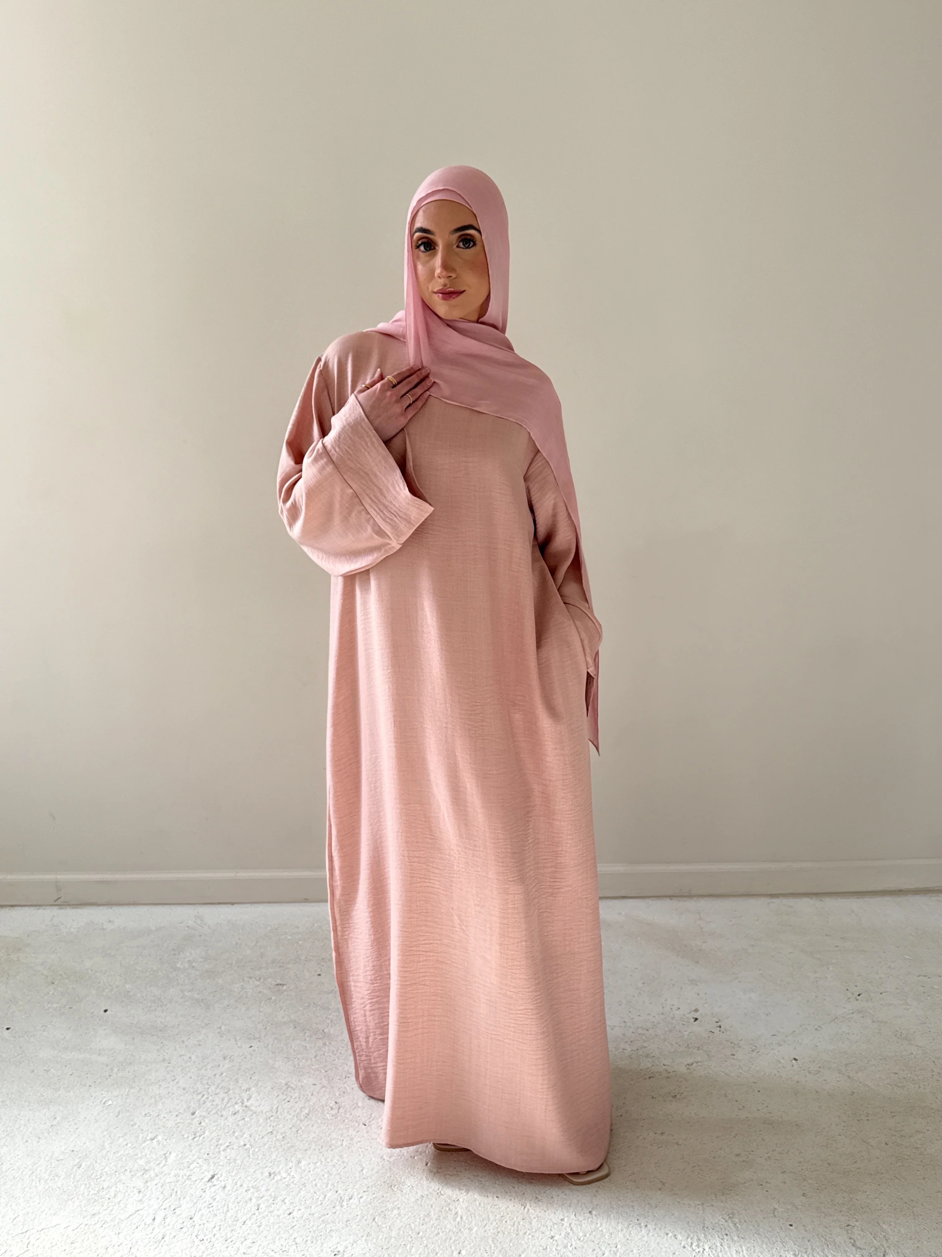 AMIRA MOCK NECK BLUSH - Image 2