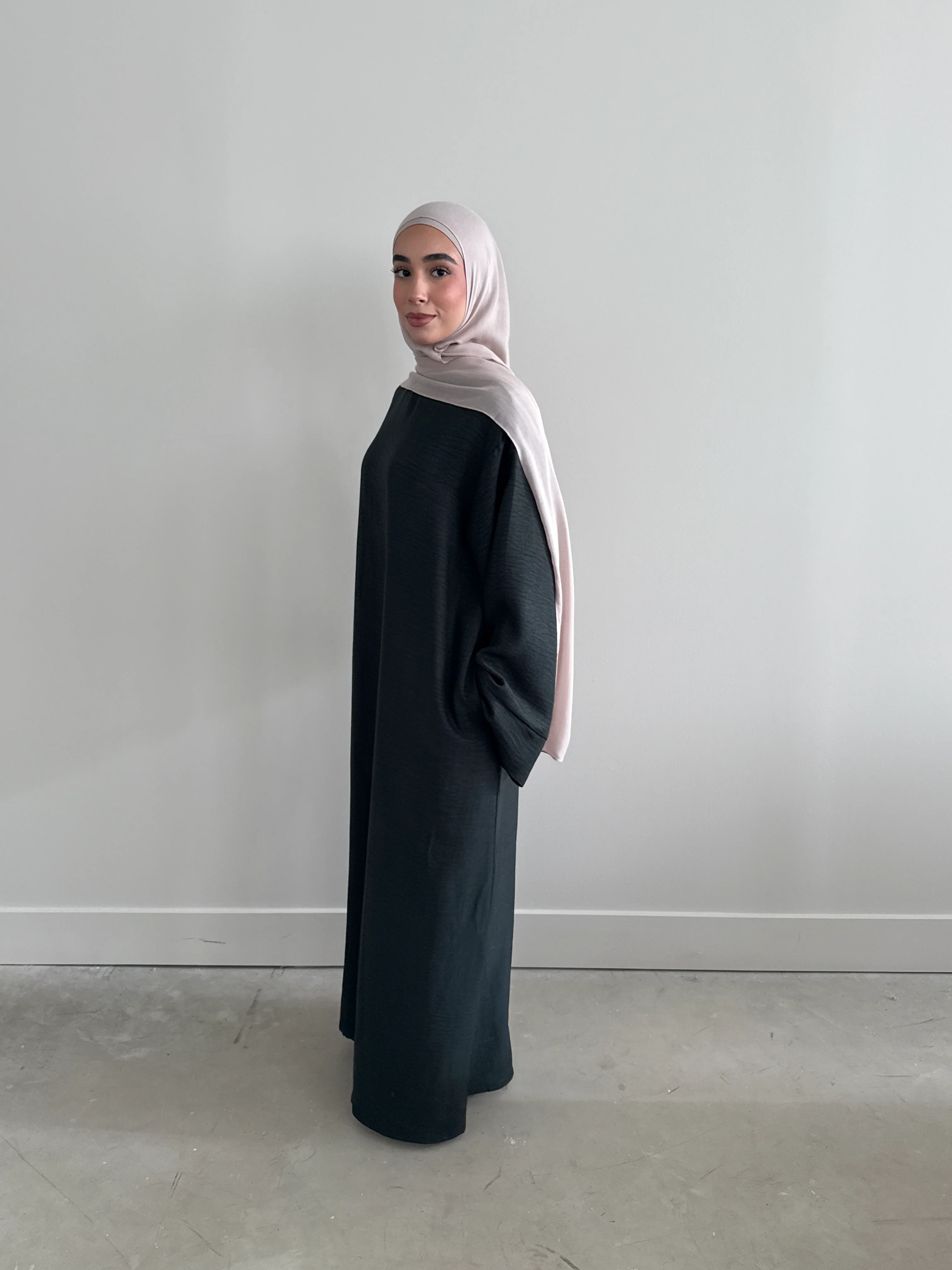 AMIRA MOCK NECK FOREST - Image 2