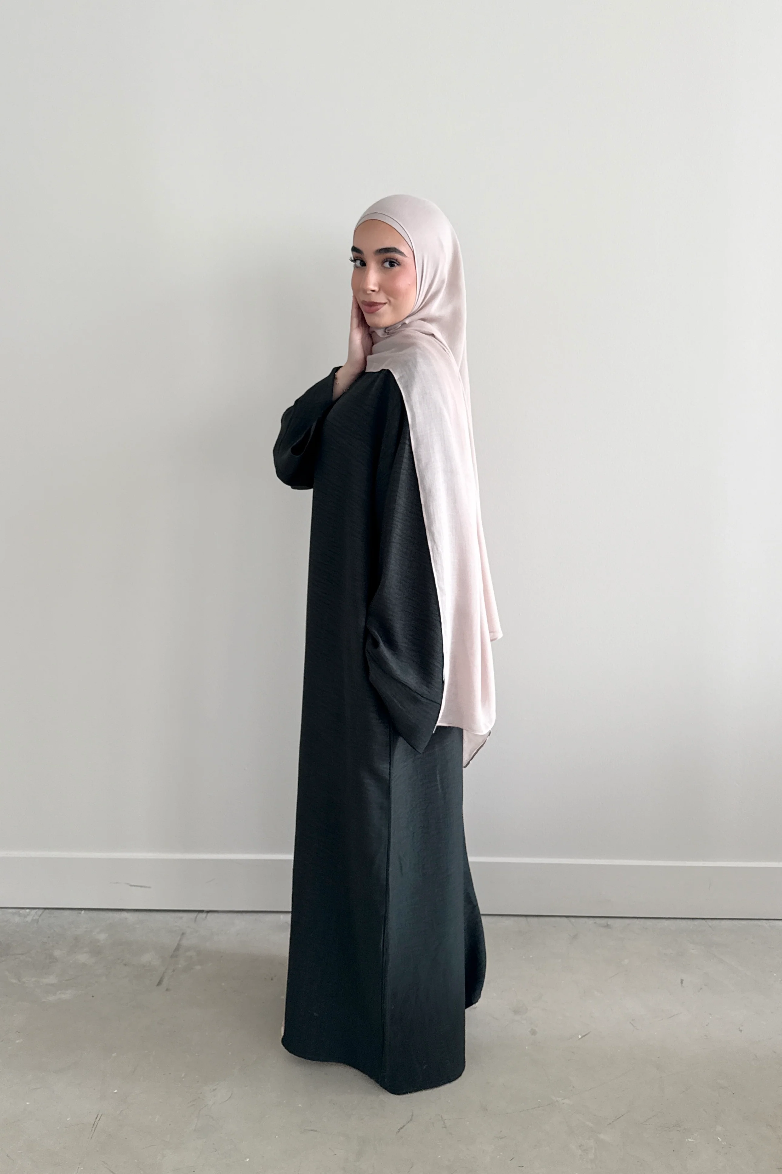 AMIRA MOCK NECK FOREST - Image 3