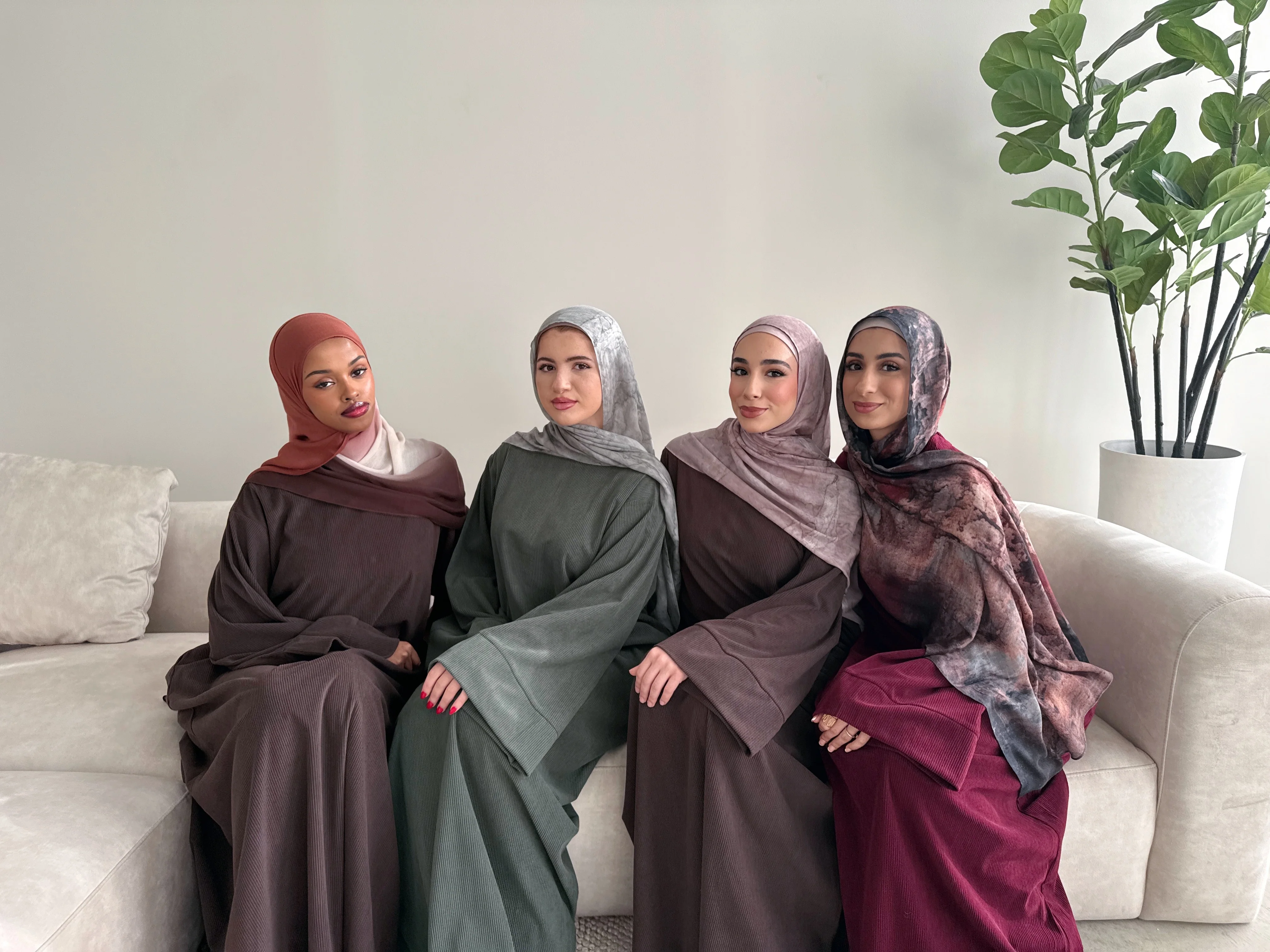 CORDUROY ABAYA BURGUNDY - Image 5