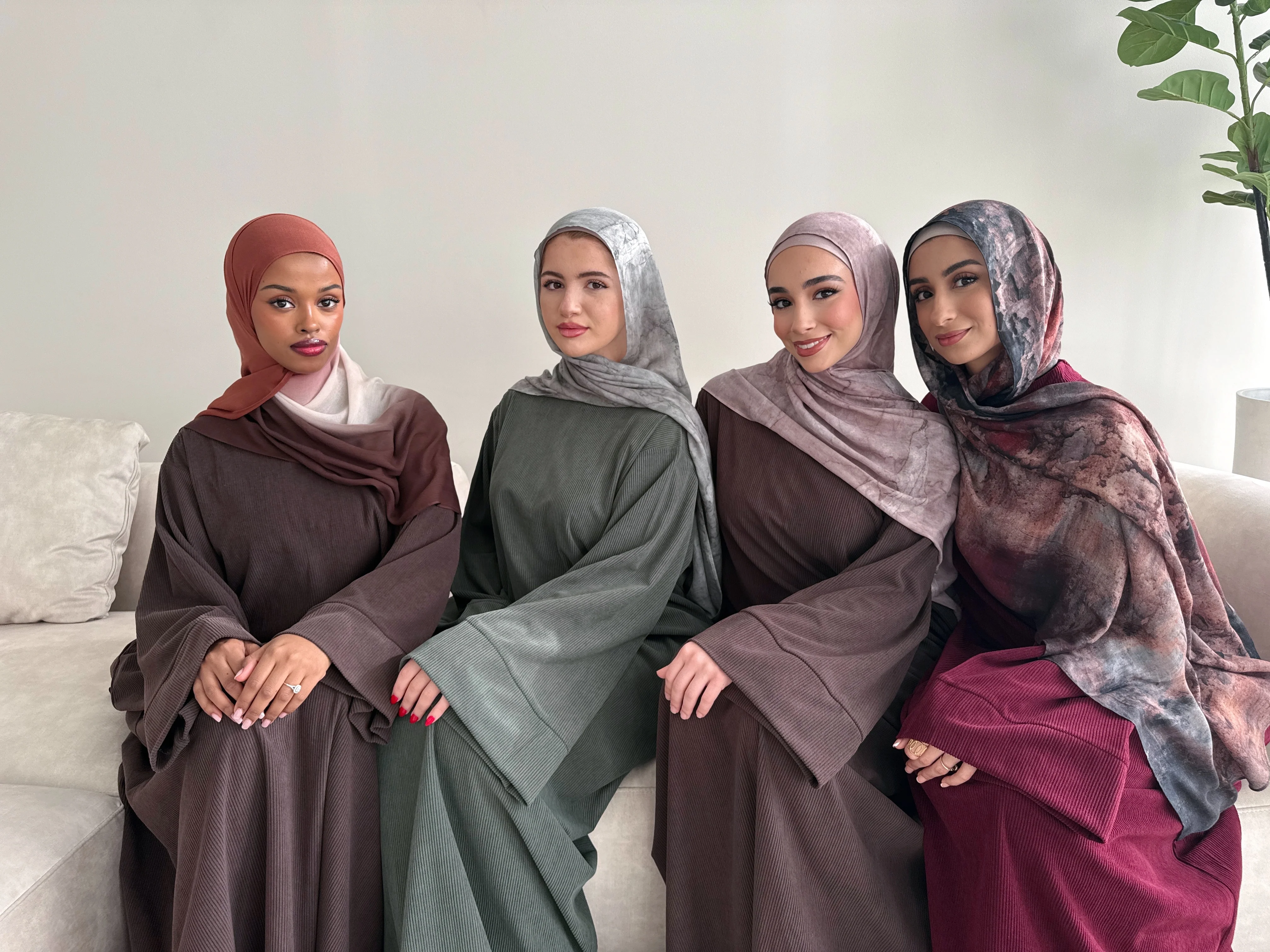 CORDUROY ABAYA OLIVE - Image 4