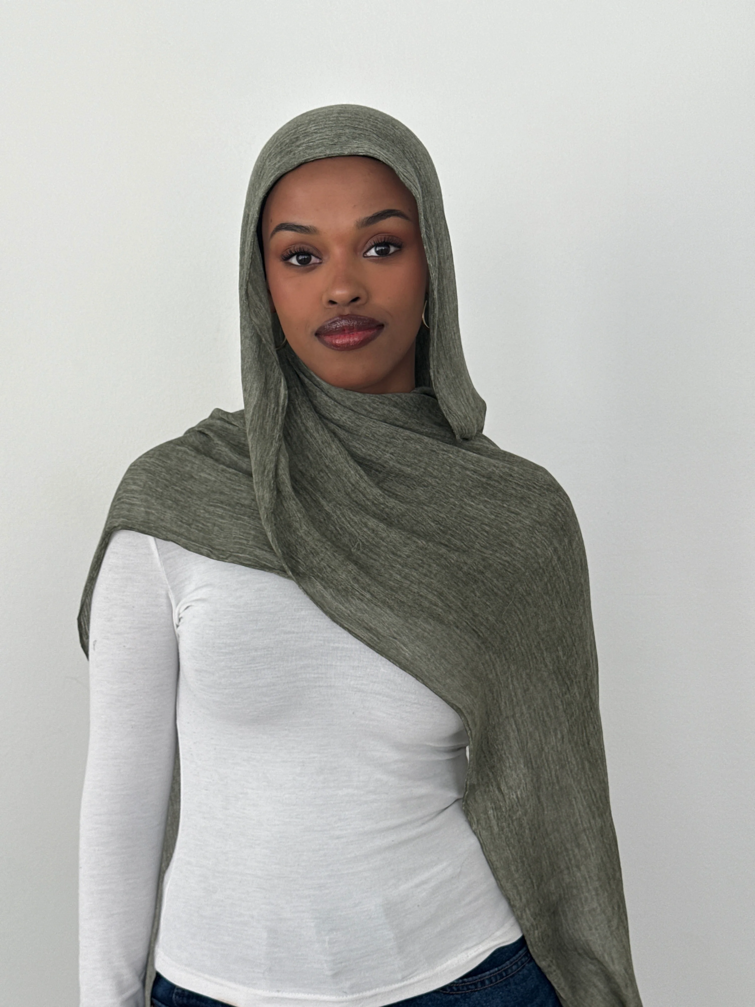 CRINKLE MODAL HIJAB OLIVE - Image 3
