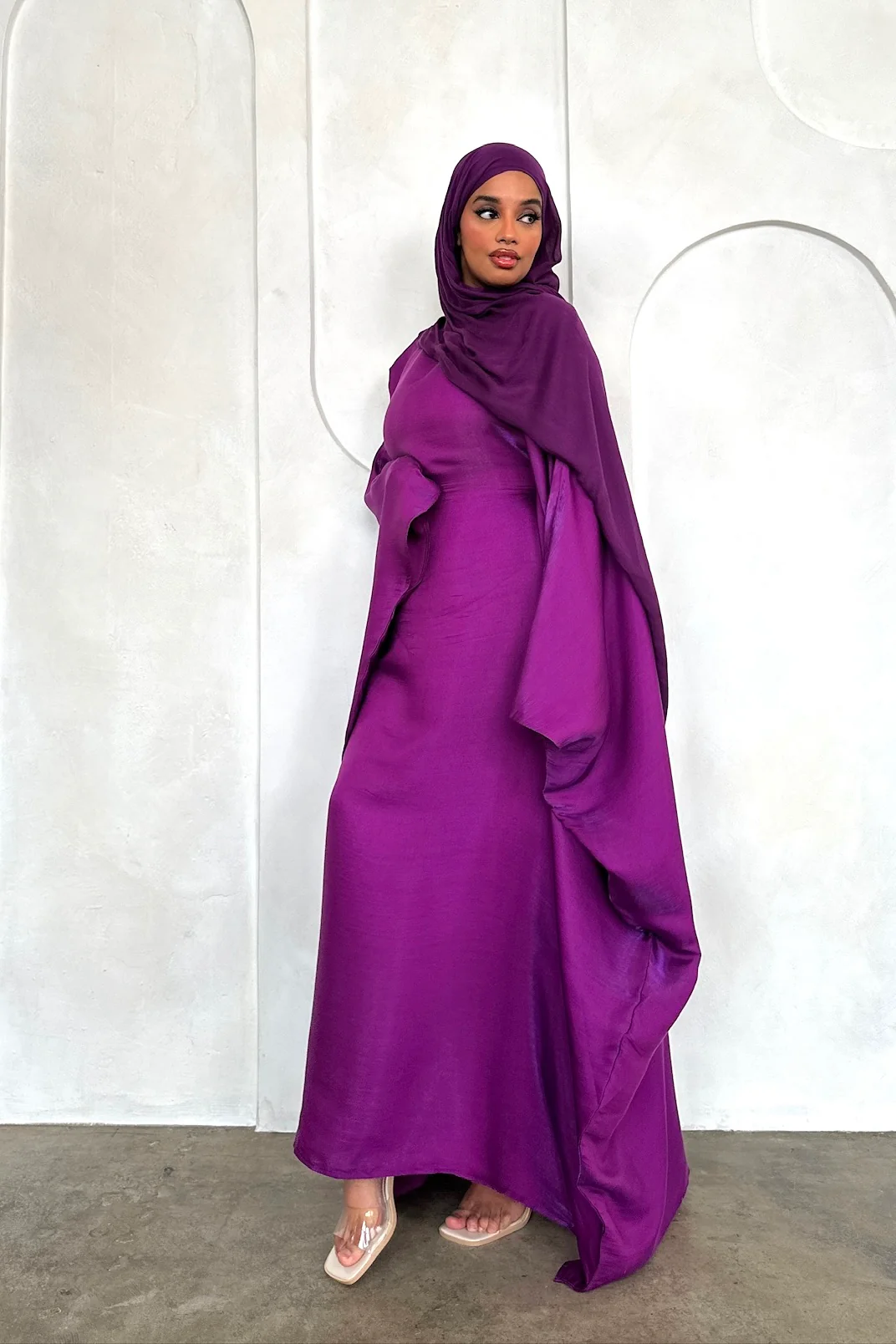 HANEEN BATWING ABAYA PURPLE - Image 3