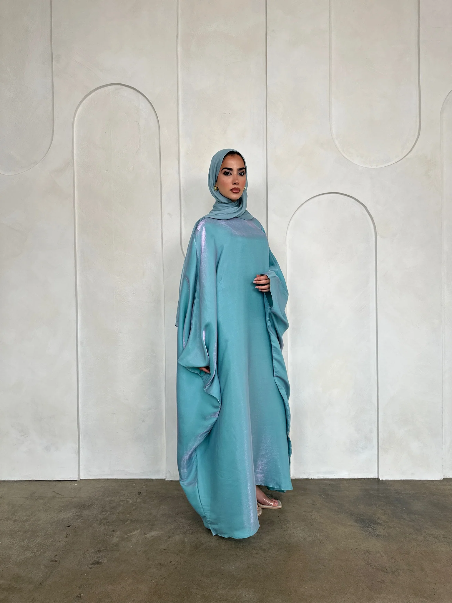 HANEEN BATWING ABAYA TURQUOISE - Image 3