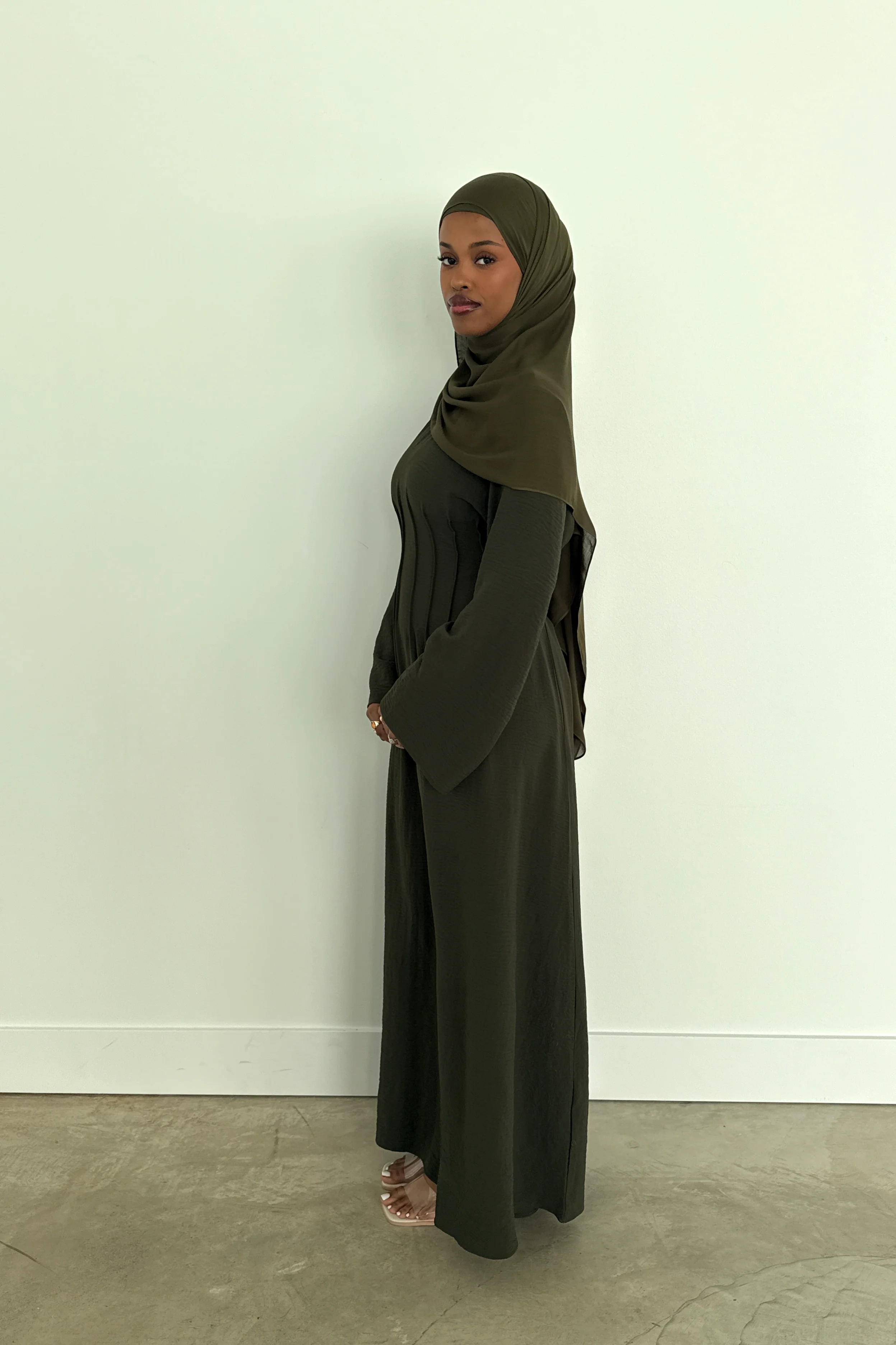 LAYAL DRESS LIGHT OLIVE - Image 5