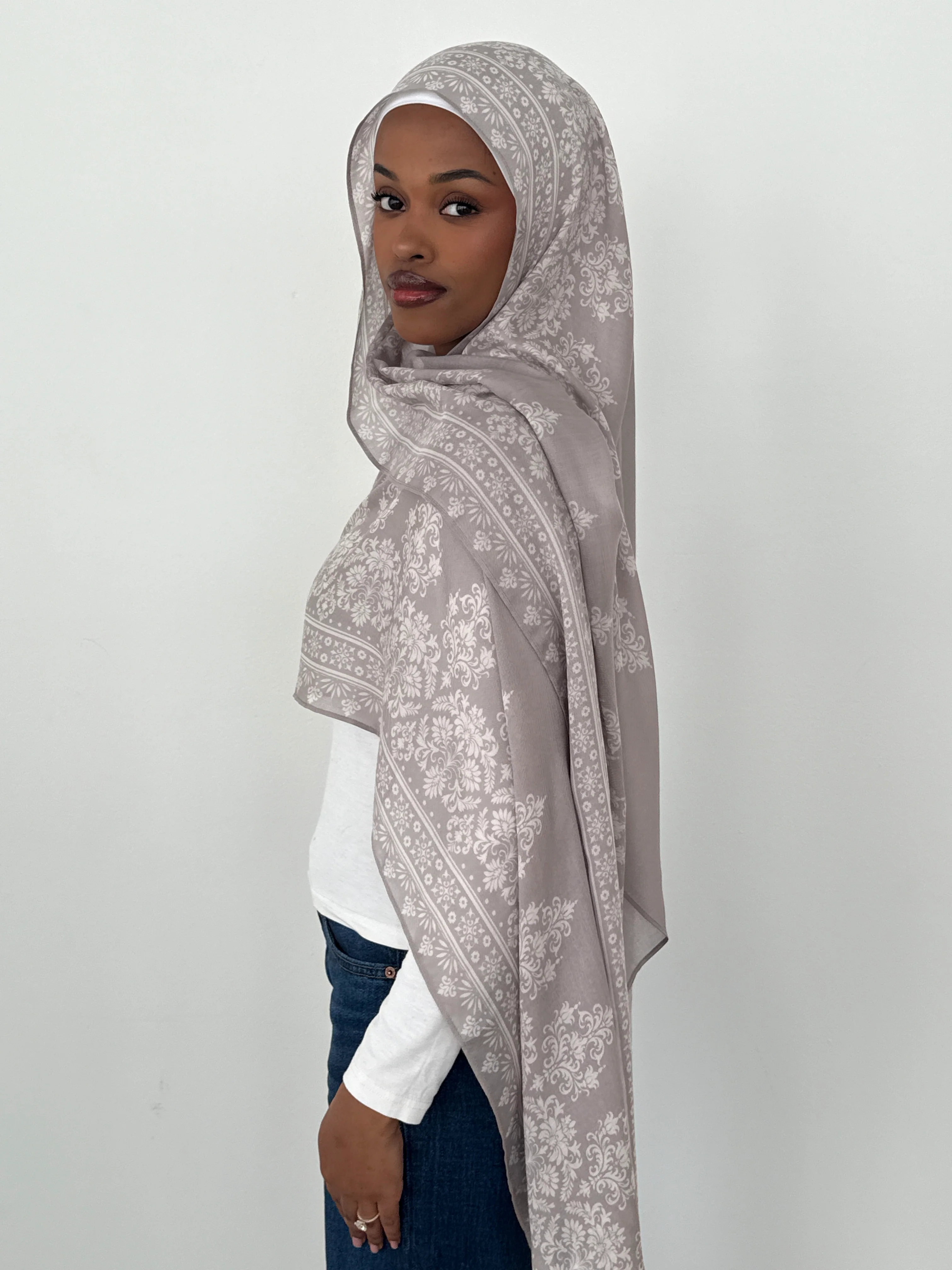 MODAL MIDNIGHT LACE SAND GRAY - Image 2