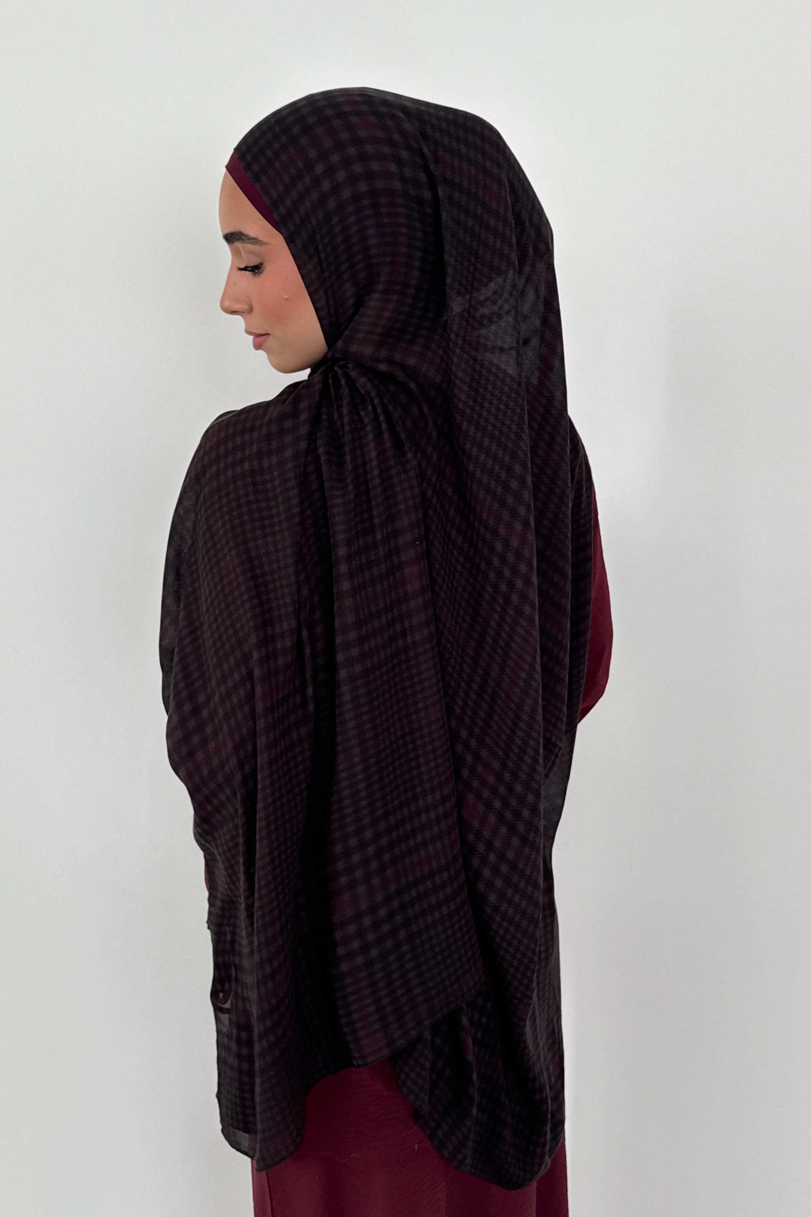 MODAL PRINT HIJAB MIDNIGHT PLAID - Image 3