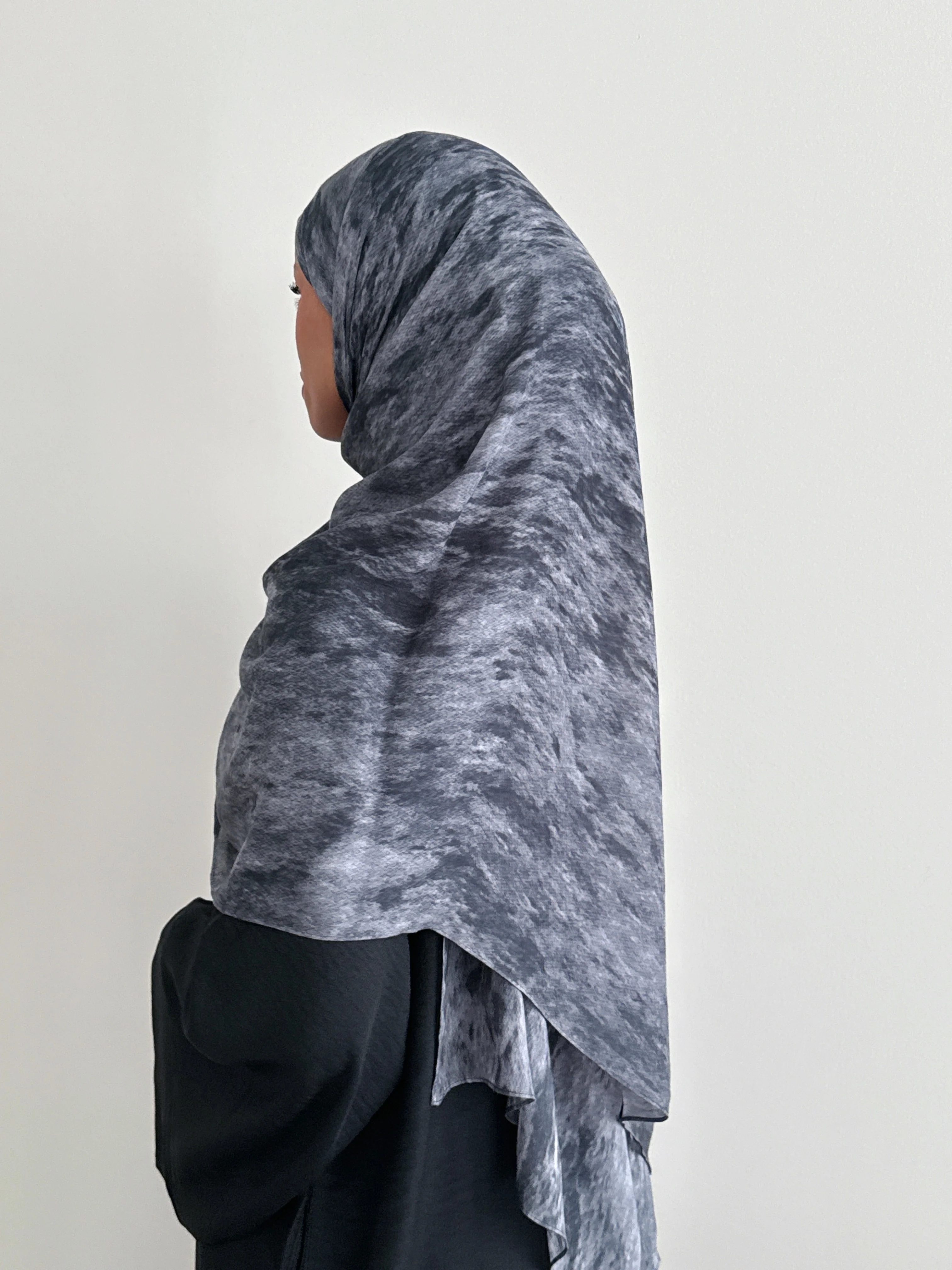 MODAL PRINT HIJAB OBSIDIAN BLACK - Image 3