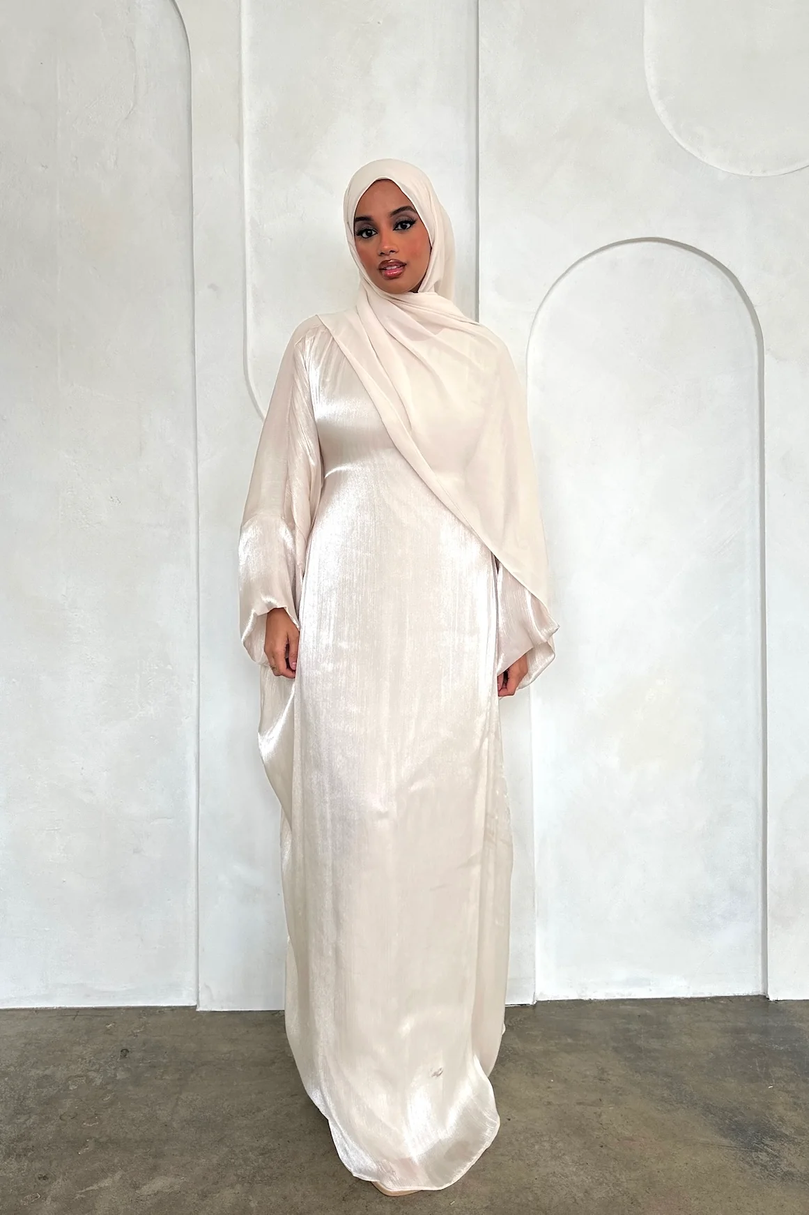 SORAYA BATWING ABAYA CHAMPAGNE
