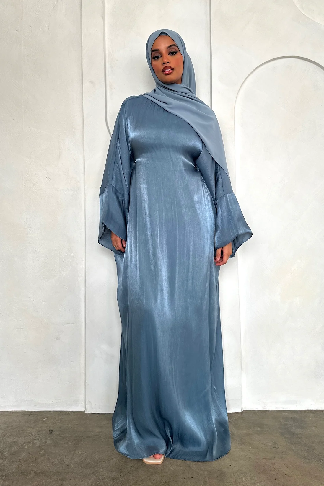 SORAYA BATWING ABAYA DUSTY BLUE - Image 3