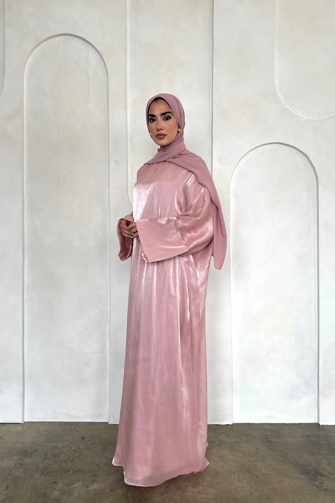 SORAYA BATWING ABAYA ROSE - Image 4