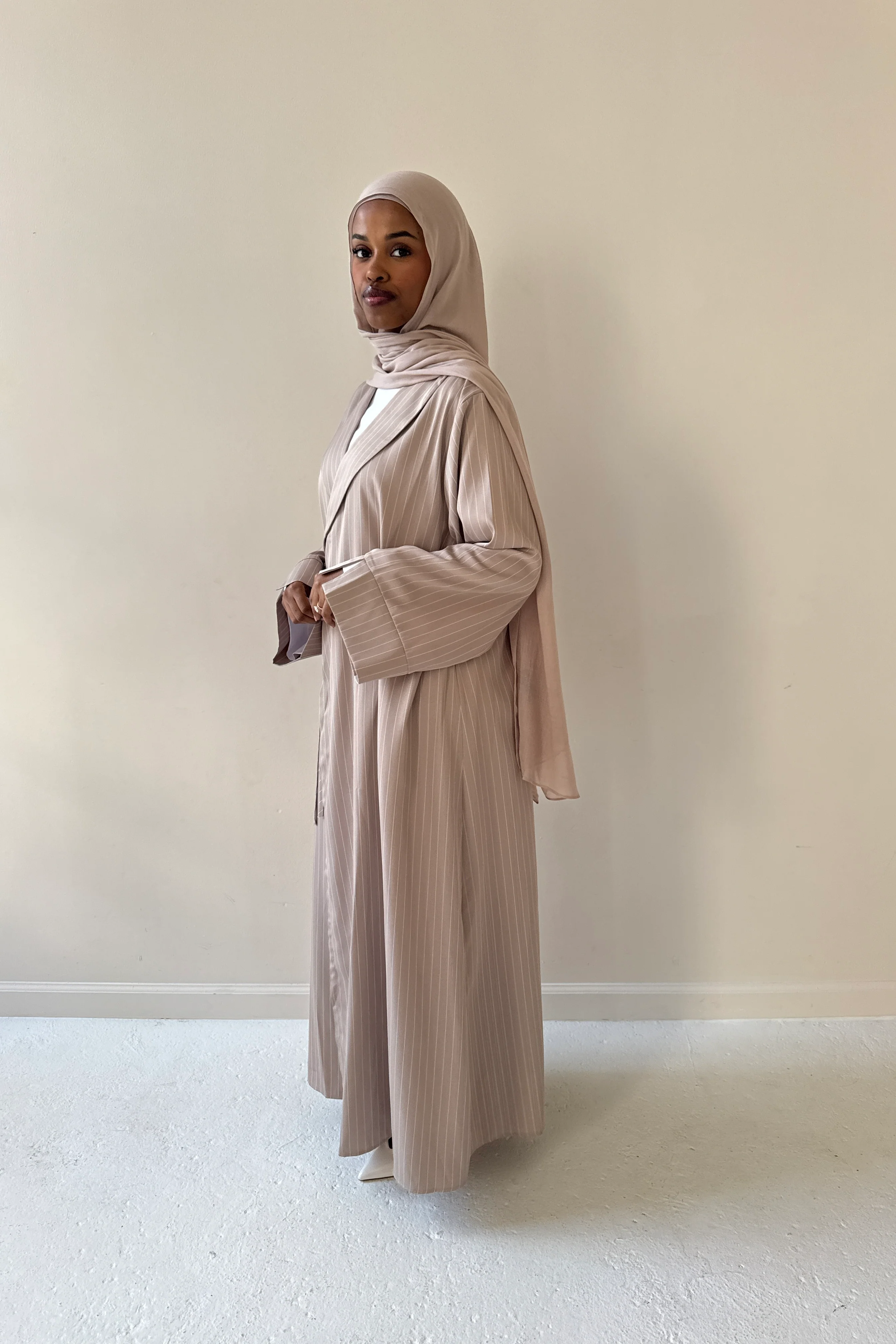 REEMA ABAYA SAND - Image 2